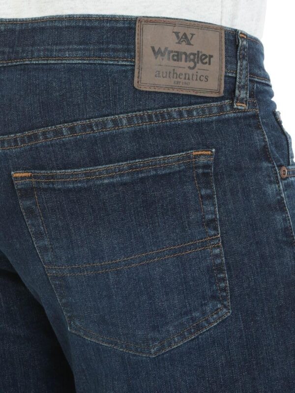 Wrangler Authentics Men's Comfort Flex Waist Relaxed Fit Jean - Image 6