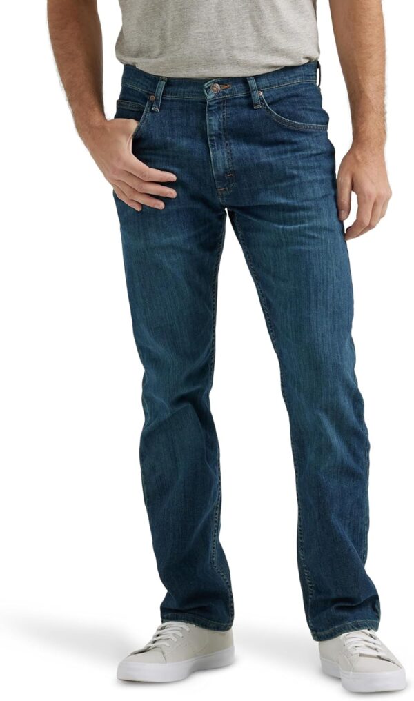 Wrangler Authentics Men's Classic 5-Pocket Regular Fit Flex Jean - Image 2