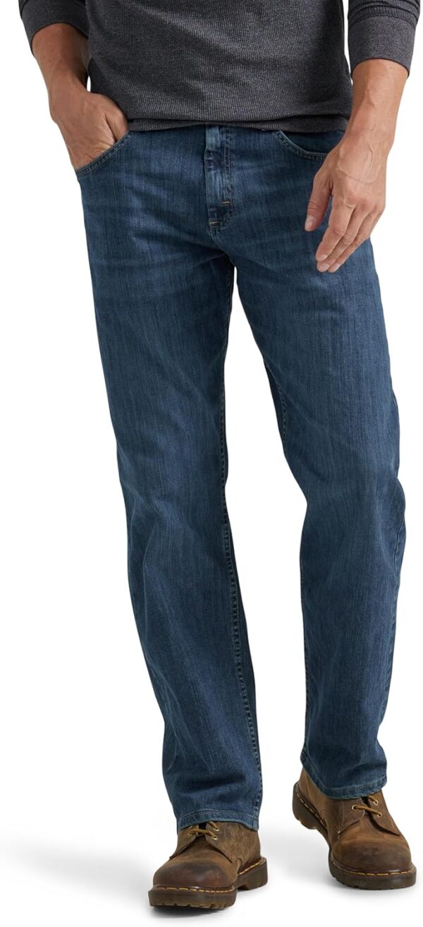 Wrangler Authentics Men's Classic 5-Pocket Relaxed Fit Flex Jean - Image 2